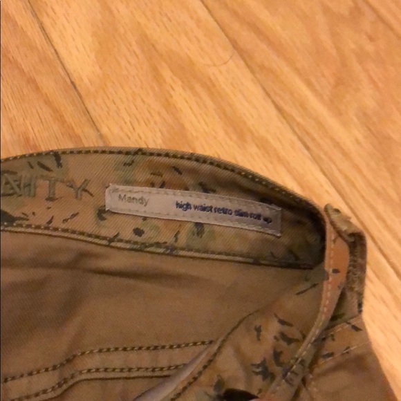 Patterned pants - Picture 4 of 4